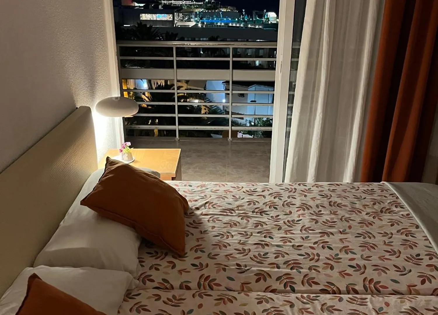 Apartamento Torre De La Roca Torremolinos 0*,